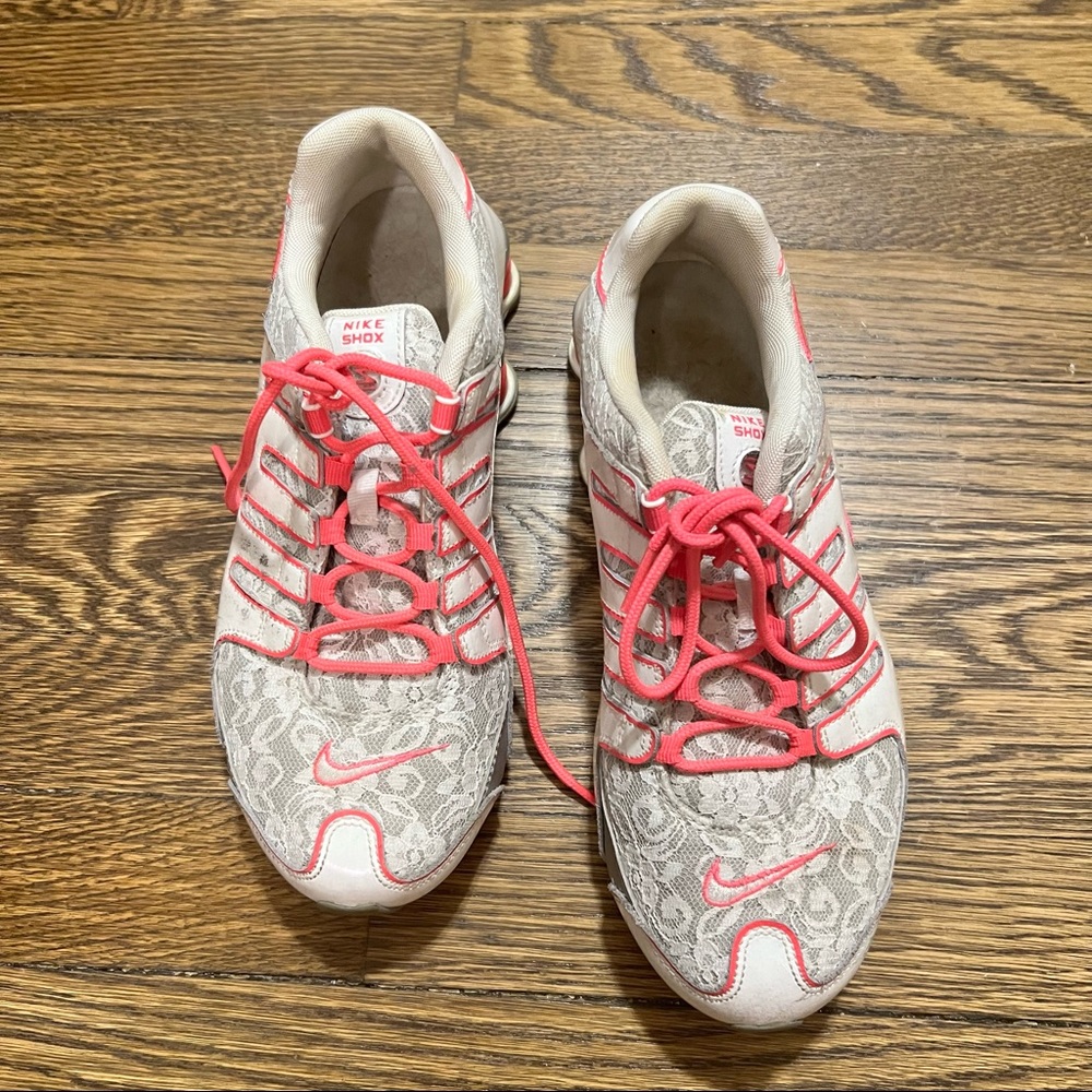 Nike Shox Tennis Shoes